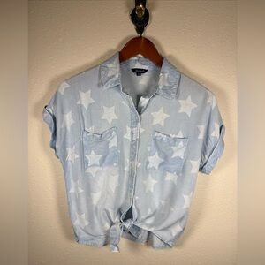 Sim & Sam Star Print Chambray Tie Front Short Sleeve Top L  4th Of July